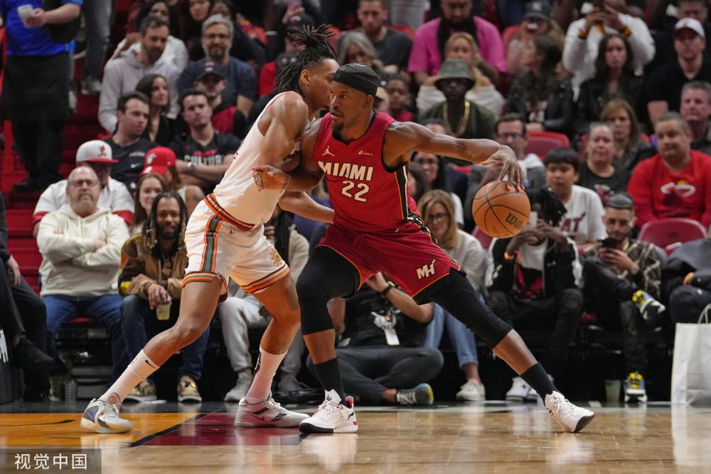 调俱乐部必 调俱乐部必